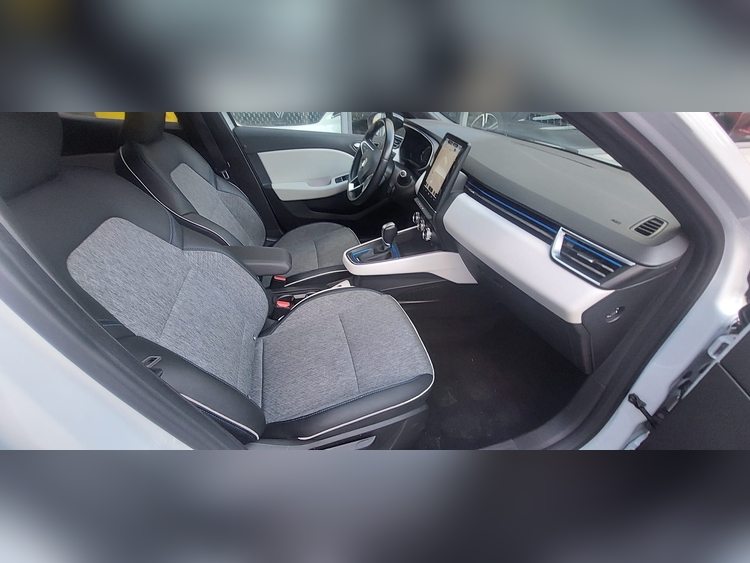 Renault Clio 1.6 hybri 145cv foto 8